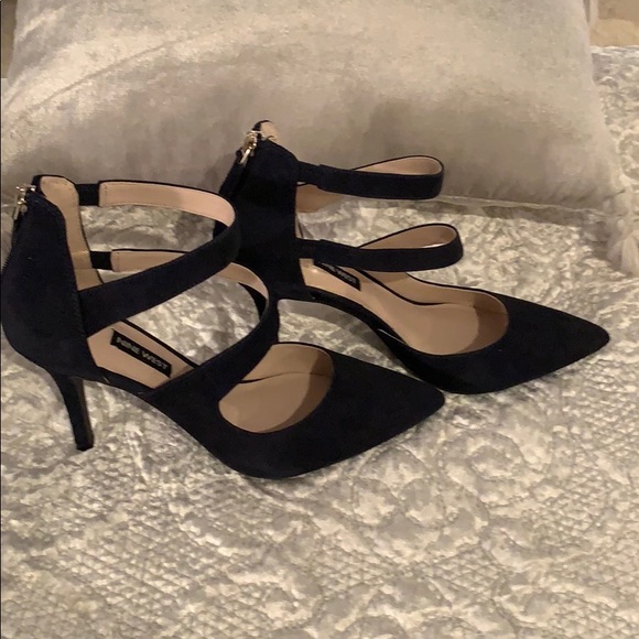 NINE WEST SEXY WOMEN’S FLORENT LEATHER PUMP - Picture 4 of 8